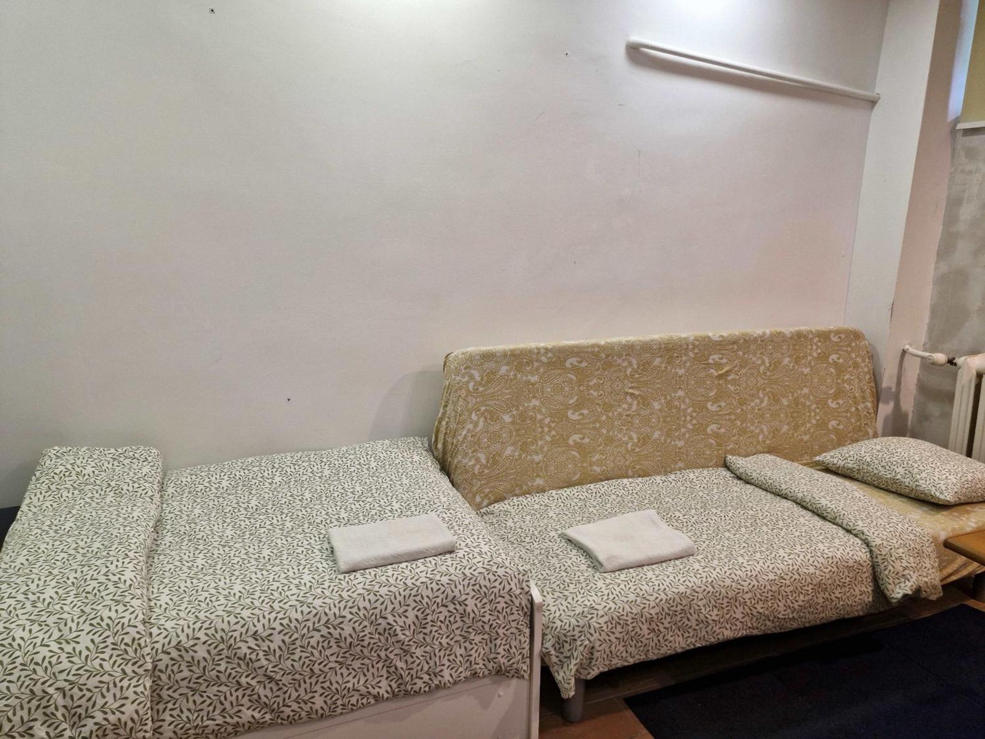 Przy Metro Wierzbno Hostel